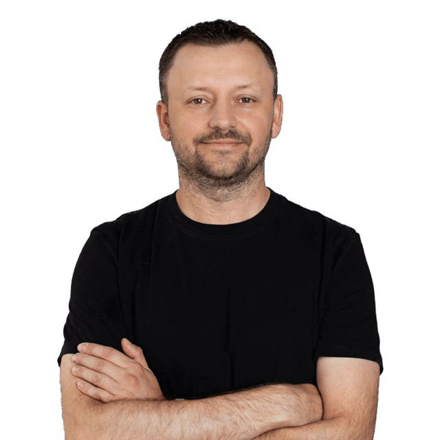 Headshot of Danijel Dragiċeviċ