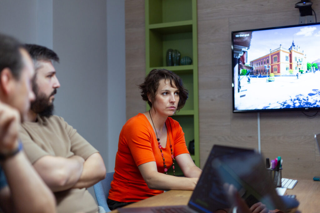 From code to Cloud: A decade of role shifts and growth Nataša Radaković
